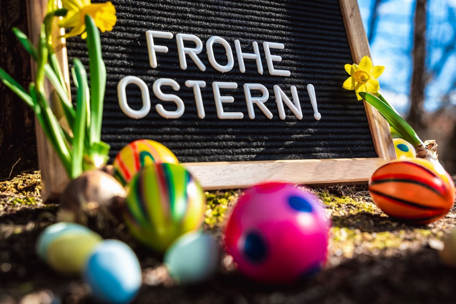 Liebevolle ostergrüße 1 liebevolle ostergruse ostereier schriftzug frohe ostern Liebevolle ostergrüße, ostereier & schriftzug frohe ostern
