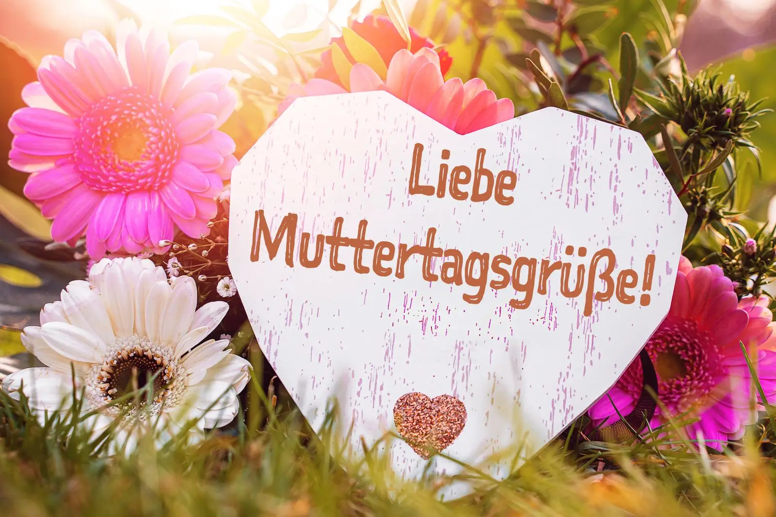Liebe muttertagsgruse auf herz zum muttertag
