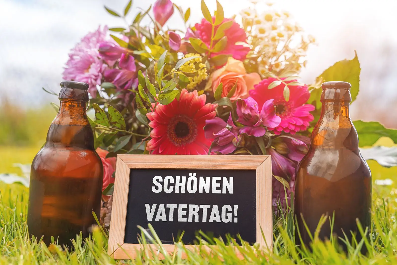Schonen vatertag gruse neben blumen