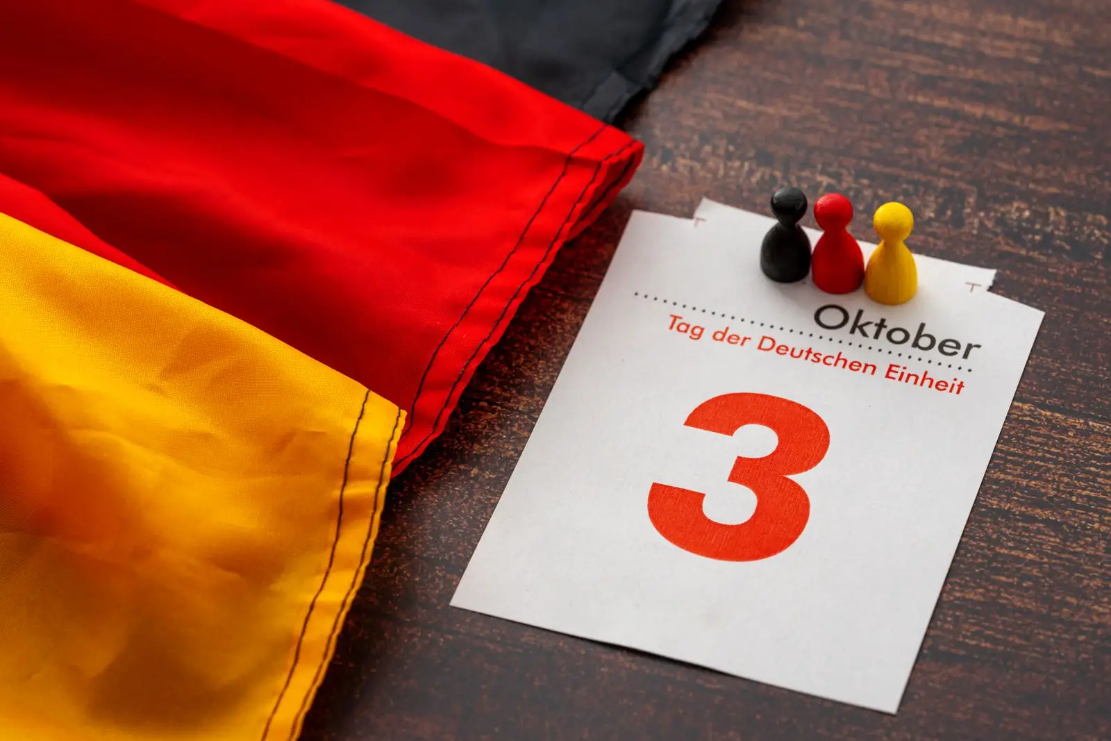 Tag der deutschen einheit bild mit fahne