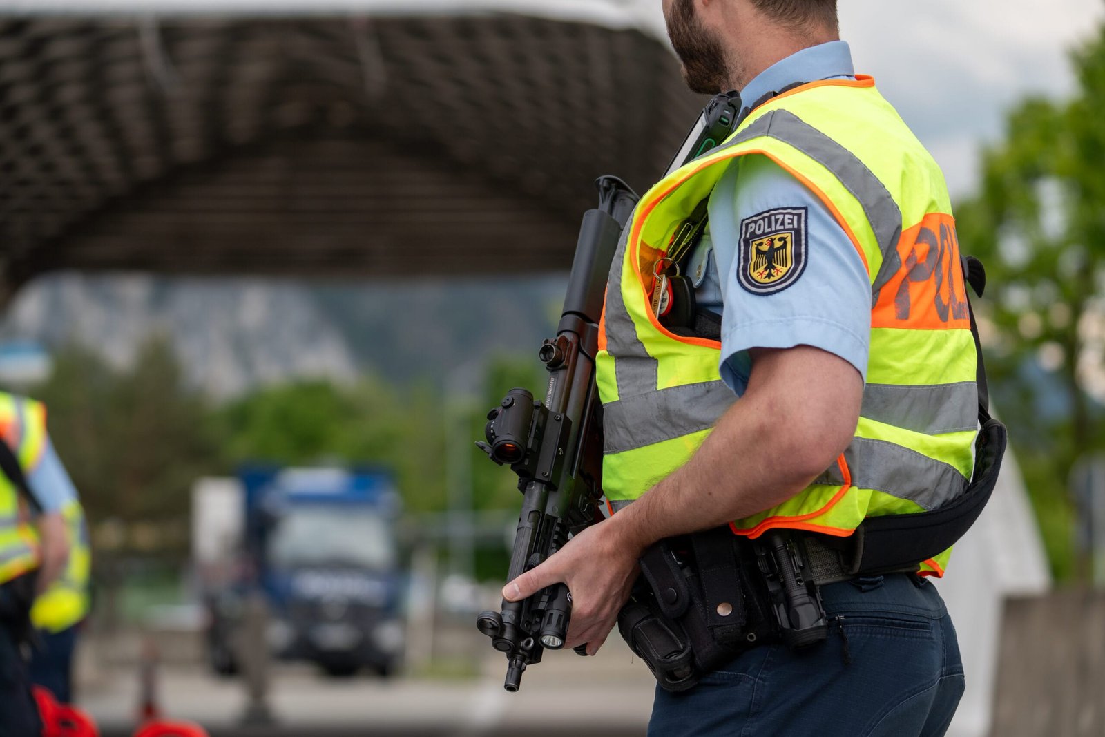 Verschärfte grenzkontrollen: bundesinnenminister und ministerpräsident in kiefersfelden 2 grenzkontrolle bayern 1 scaled Grenzkontrolle bayern 1 scaled