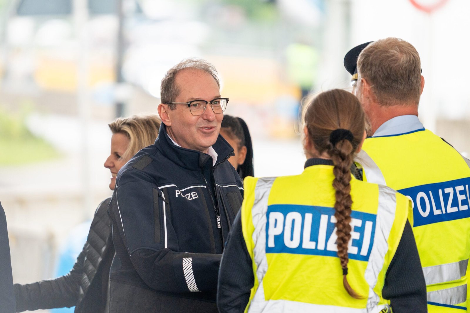 Verschärfte grenzkontrollen: bundesinnenminister und ministerpräsident in kiefersfelden 3 grenzkontrolle bayern 6 scaled Grenzkontrolle bayern 6 scaled