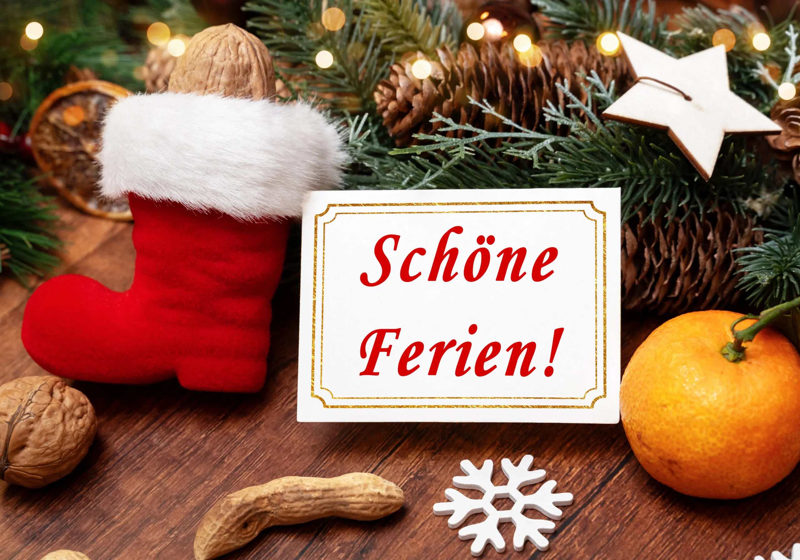 Winterferien 2026 – termine & bilder 1 winterferien schoene ferien scaled Winterferien: schöne ferien auf einem tisch neben deko