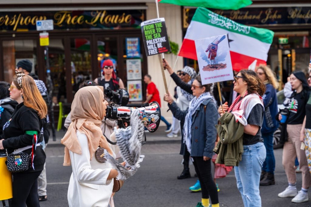 Mai-demonstration in liverpool: solidarität mit palästina im fokus 8 liverpool 18 Liverpool 18